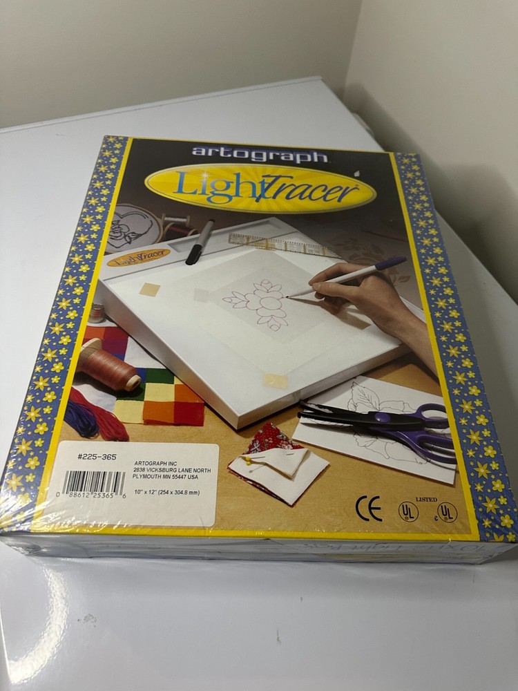 Artograph Lighttracer light box 10” X 12” Light Box NIB