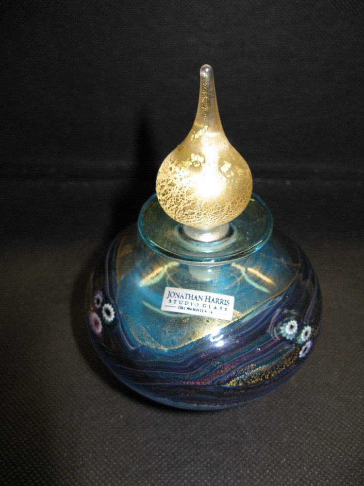 JONATHAN HARRIS IRONBRIDGE STUDIO GLASS PURFUME BOTTLE - SIGNED & DATED ON BASE