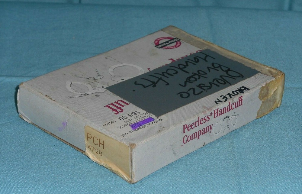 original ASH VS. EVIL DEAD HANDCUFFS & BOOKS FROM BEYOND CARDS prop w/ COA