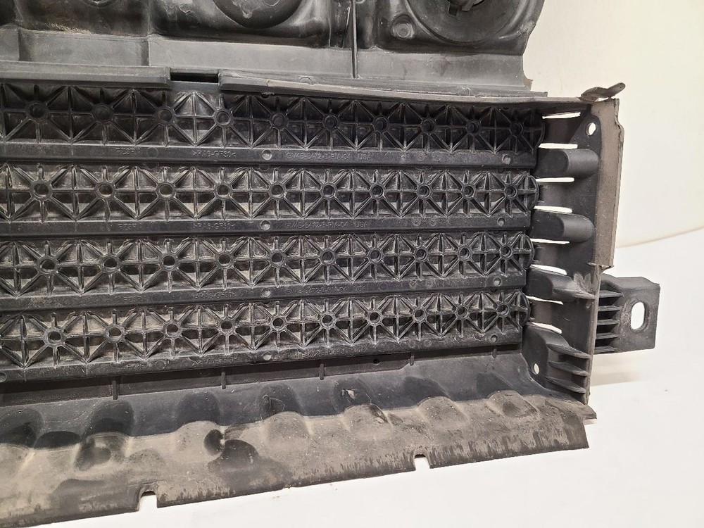 2013 2014 2015 2016 2017 2018 2019 FORD ESCAPE Air Shutter