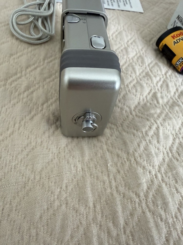 Nikon Nuvis S IX 240 Camera “Beautiful”