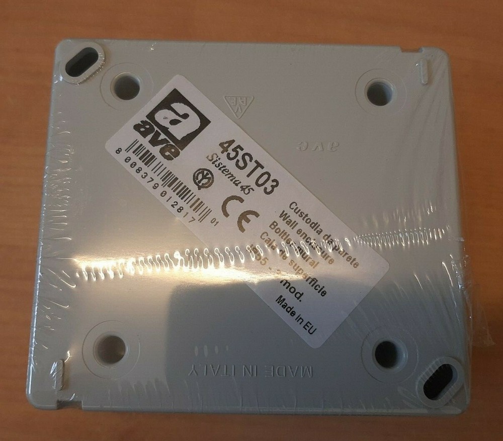 AVE 45ST03 IP55 3 MODULE WALL CASE