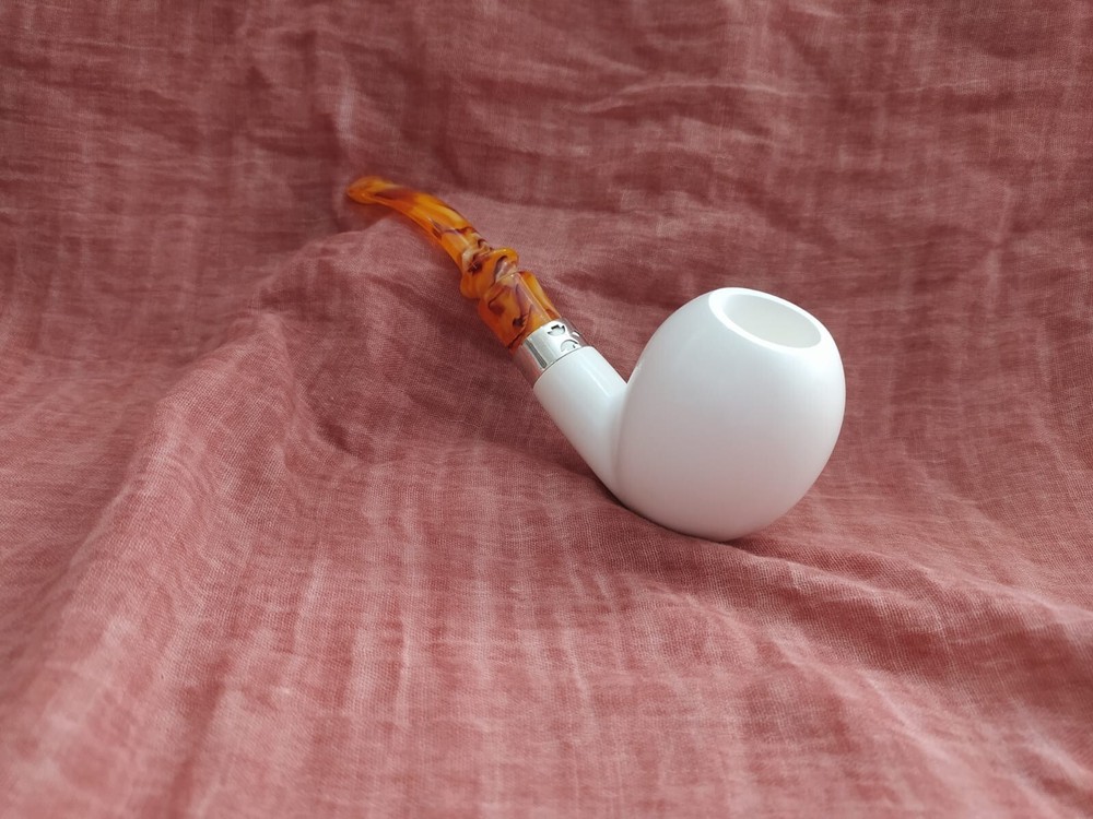 Apple Meerschaum Pipe with Fitted Case