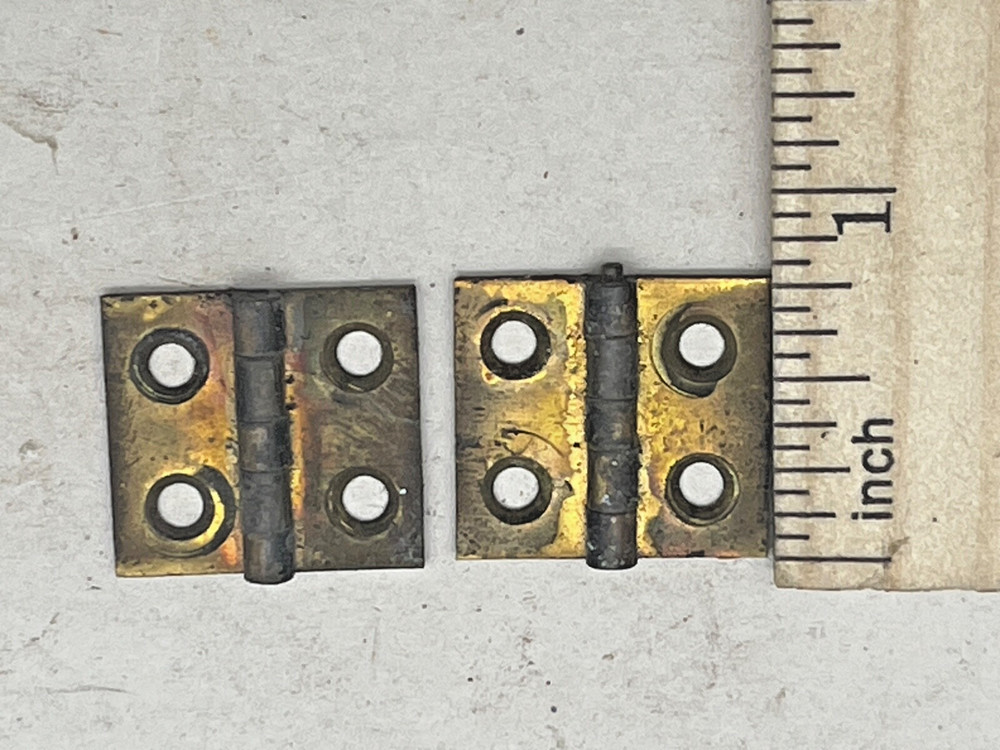 Door Latch & Hinges from a Seth Thomas Clock. (CM86-0569)