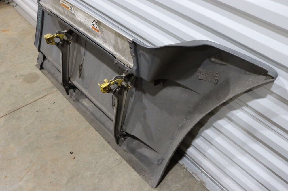 2013-2017 FREIGHTLINER CASCADIA 125 LEFT DRIVER FORWARD SKIRT PANEL STEP OEM