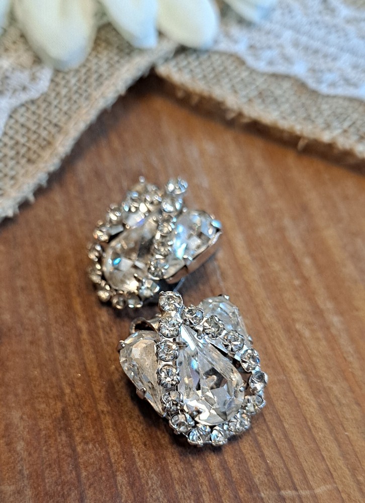Weiss Vintage Clip-On Earrings