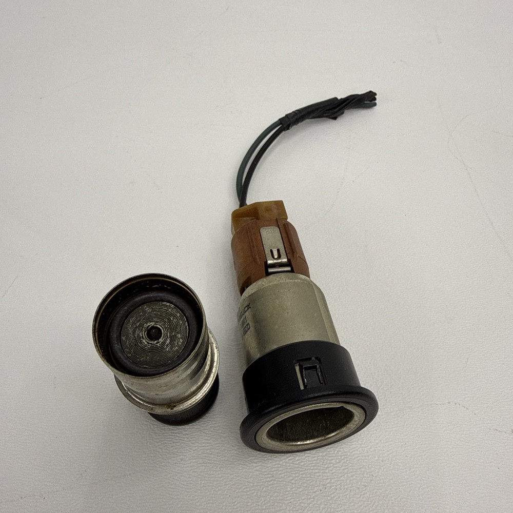 2001 ford excursion cigarette lighter