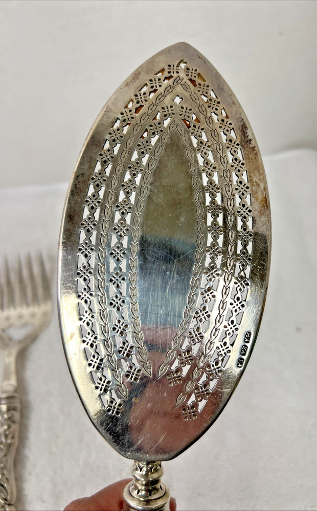 Victorian Hallmarked Silver Plate Fish Set Extremely Detailed Face On Handle