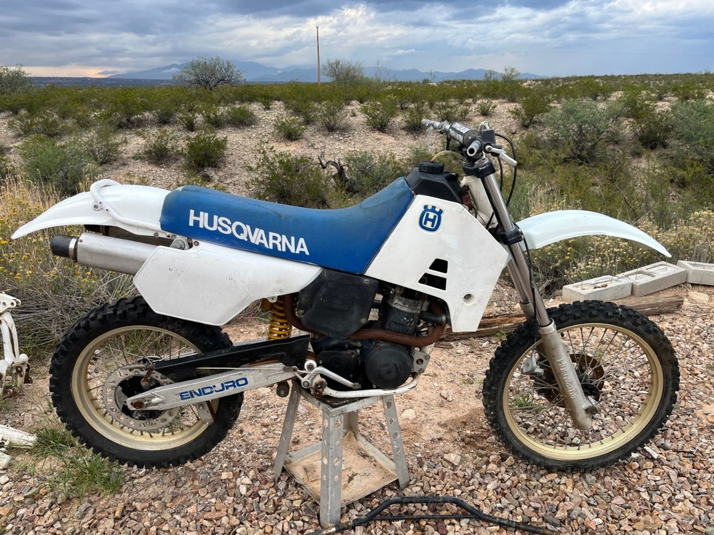 Husqvarna TE 510 Cylinder Head Studs & Nuts
