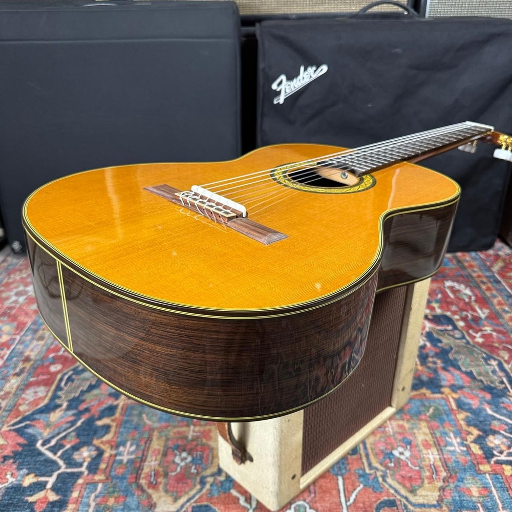 Takamine 32-C Solid Spruce Top Classical Concert - 2018