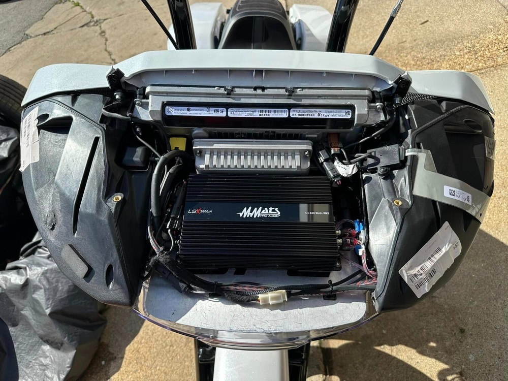 2024+ Road Glide Amp Rack Harley Davidson