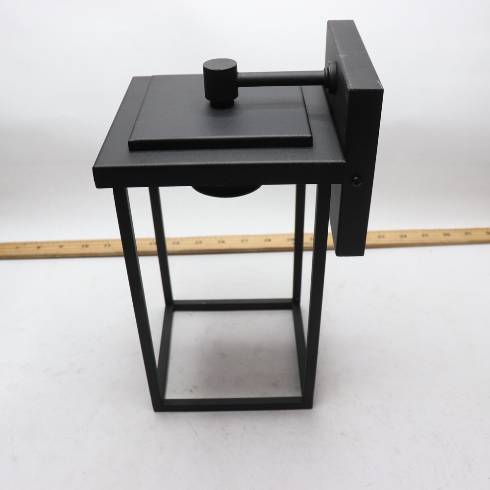 1-Light Outdoor Wall Light Black 11"H A04740D