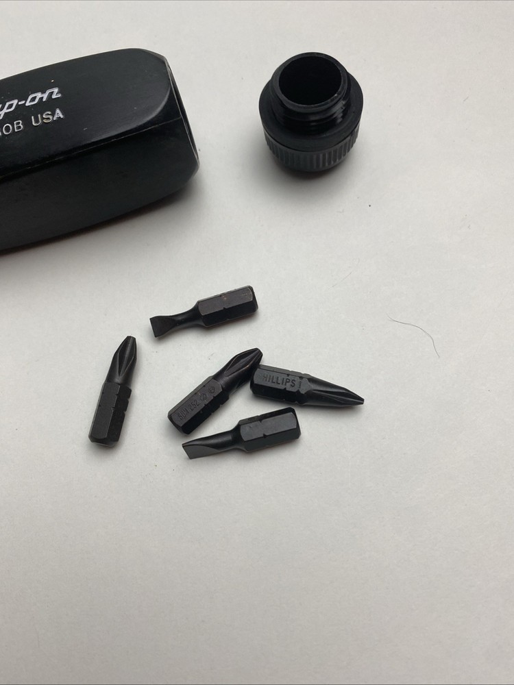 Snap-on 12” SSDM80B Interchangeable Magnetic Bit Driver Black Handle, 5 Bits