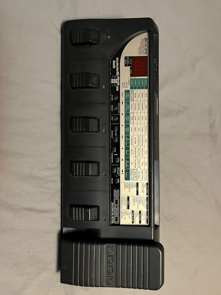 Zoom 3030 Guitar Effects Processor