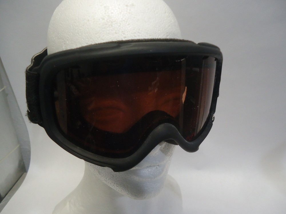 Smith Optics Ski Goggles Adjustable Ventilated Black Frame  Great Shape