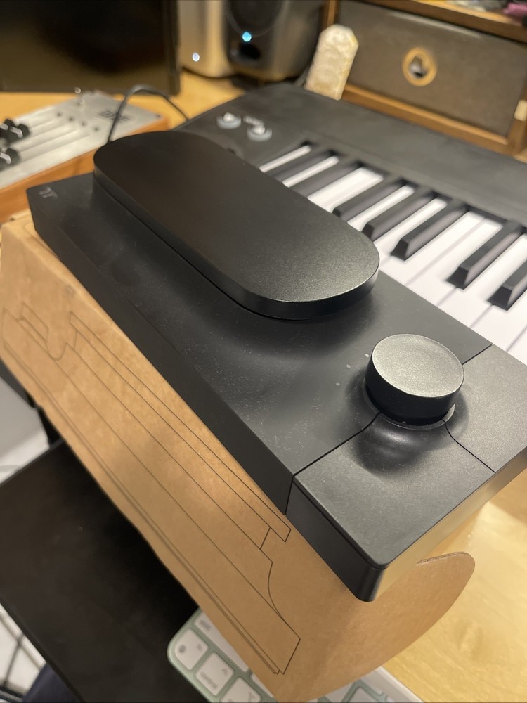 Expressive E Touché SE USB MIDI Instrument Controller - Slightly used in Box