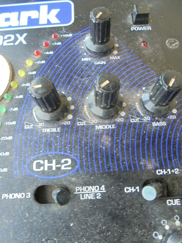 NUMARK PREAMP MIXER MODEL: DM1002X