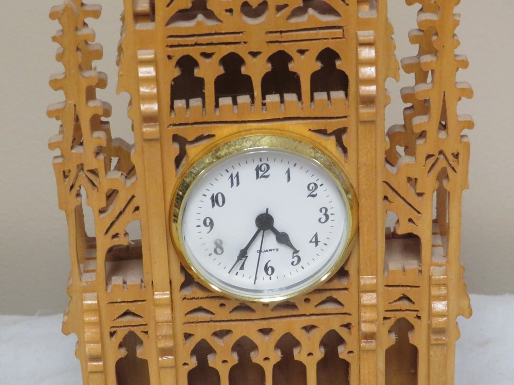 BEAUTIFUL HANDCRAFTED CLOCK SELF DESK BY DENNIS SALMON