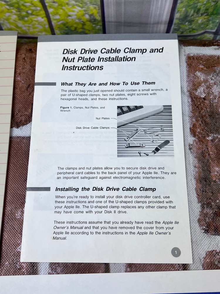 Vintage Apple II Disk II Installation manual