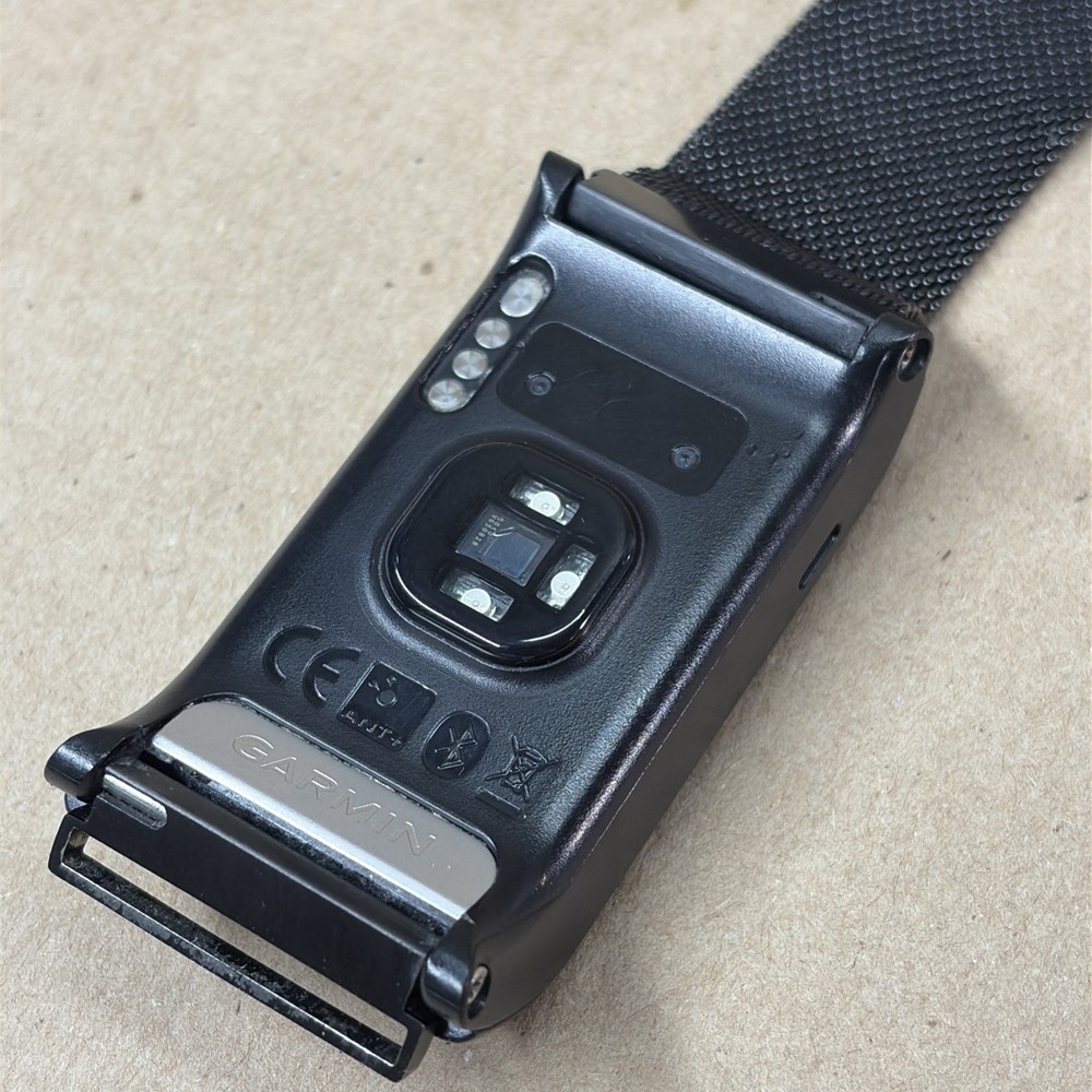 Garmin Vivoactive HR Smartwatch GPS Activity Tracker Untested No Charger