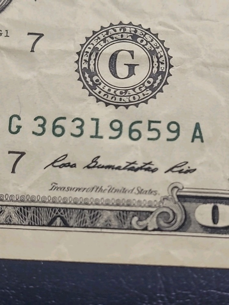 2013 One Dollar Error Over Ink Serial Number Is Diferent Color Error