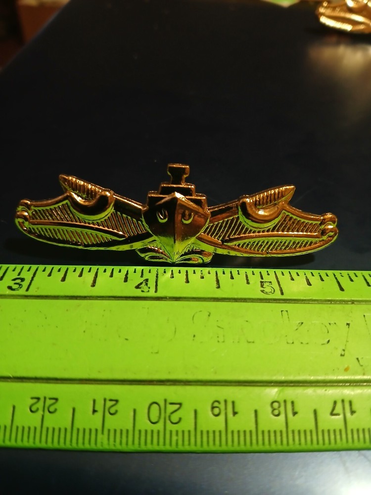 Hat / Lapel Pin- Navy- Surface Warfare (24-1932)