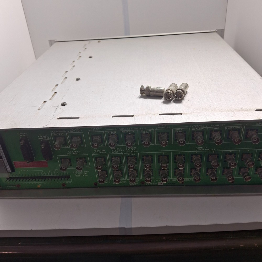 Grass Valley 110 Mainframe Unit Tested Power + Handshake Analog Video Switcher