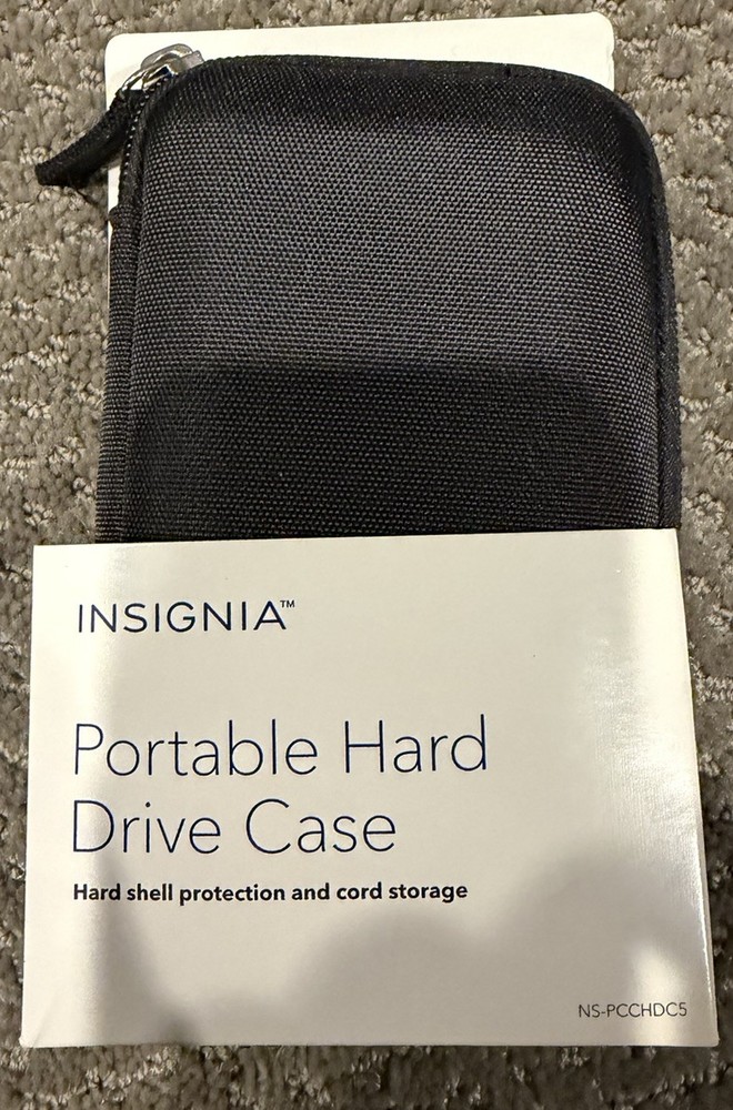 Insignia™ - Portable Hard Shell Hard Drive Case - Black