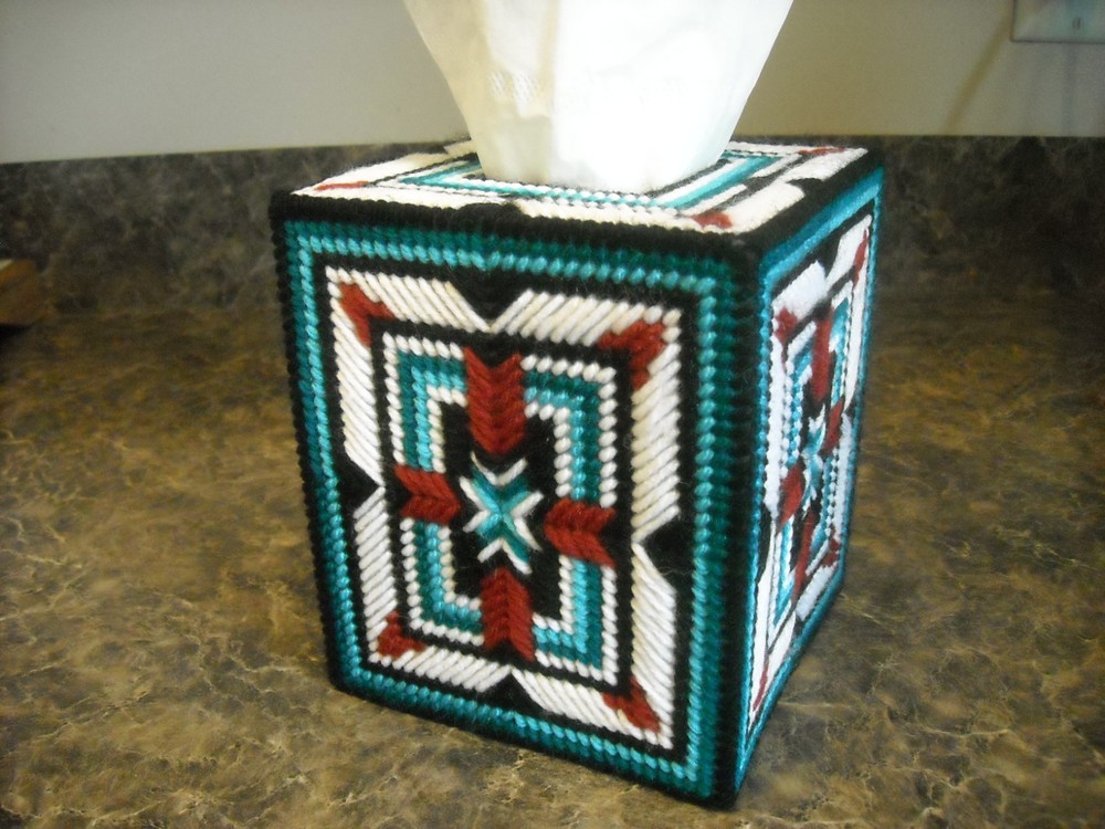 ONE TISSUE BOX COVER - SOUTH WESTERN - Plastic Canvas