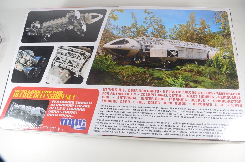 MPC Space: 1999 Eagle Transporter Model Kit - MPC825/06 - Sealed