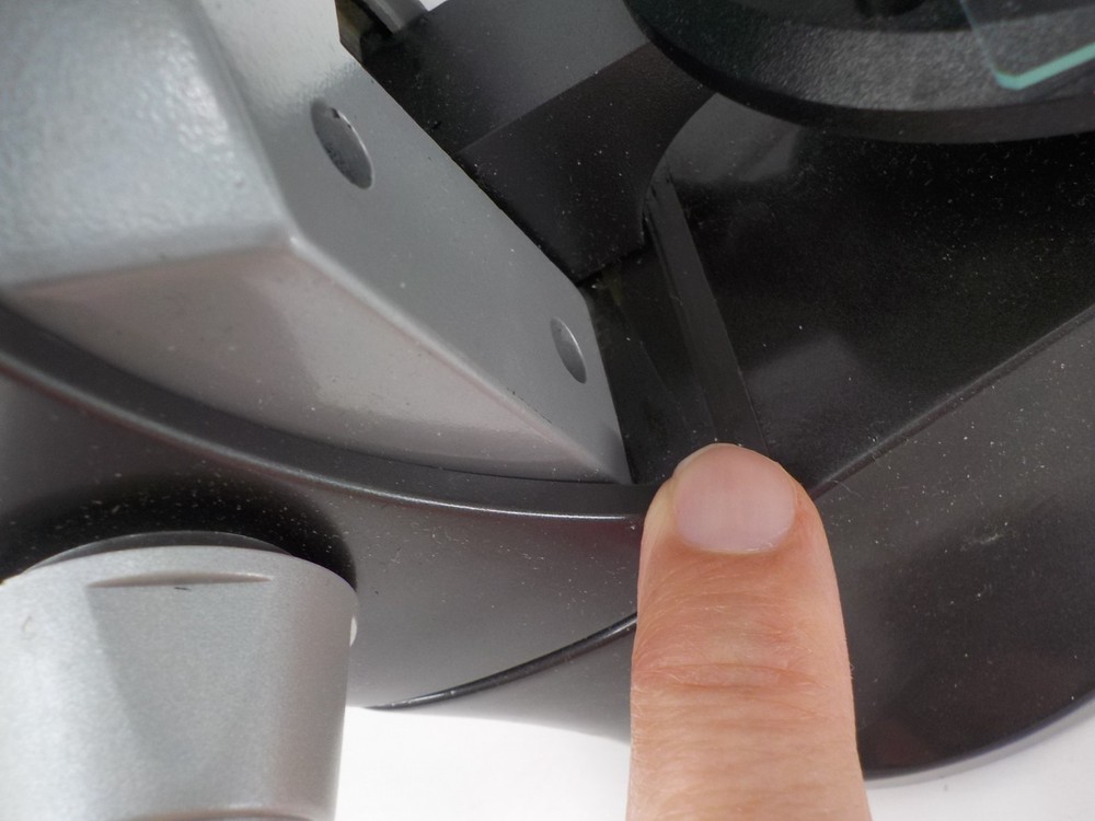 USED EDU SCIENCE STUDENT MICROSCOPE WITH CARRYING CASE SPECIMAN VIALS MSNG PCS