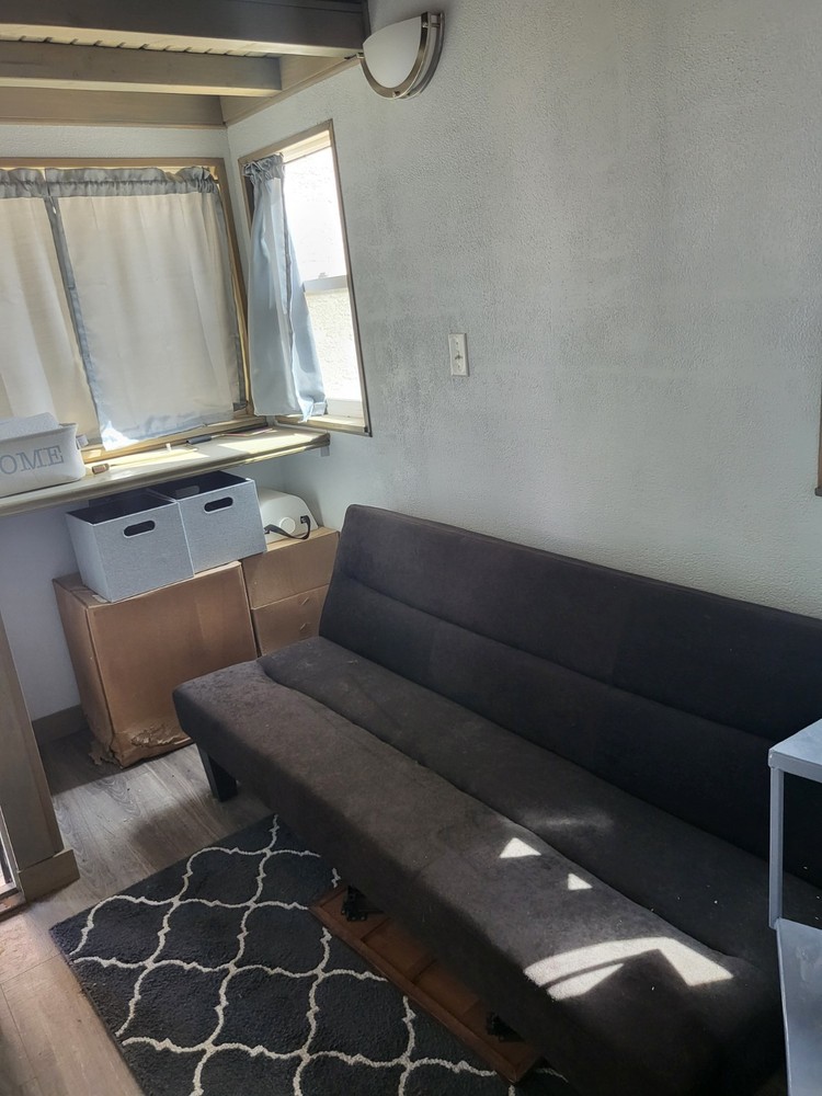 tiny home on wheels