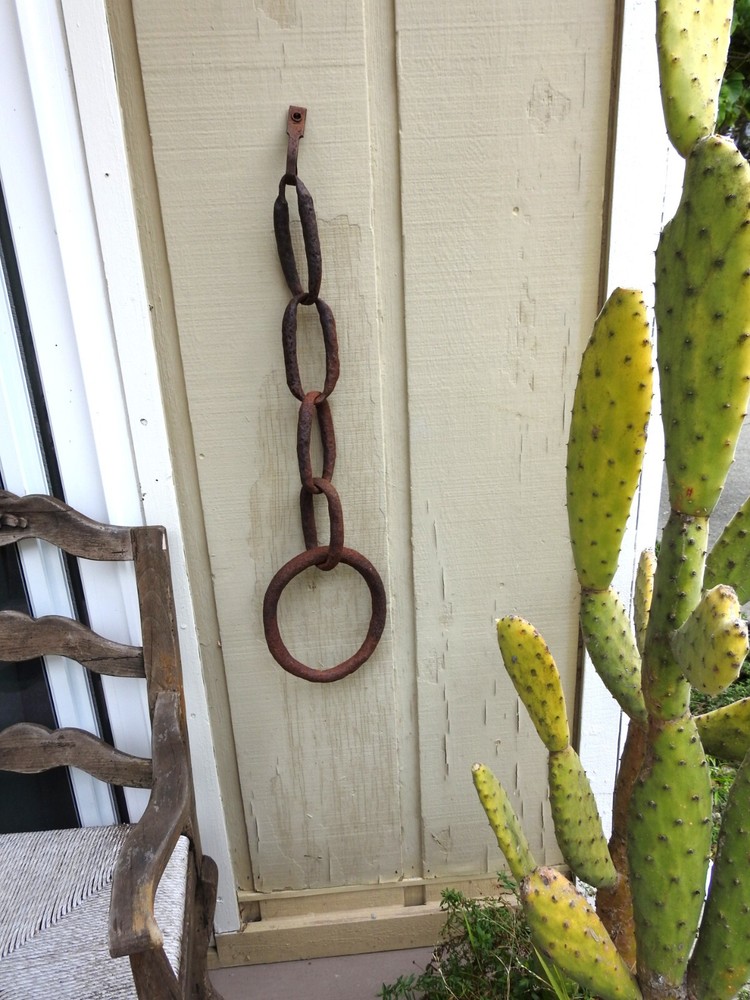 Antique Rusty Forge Iron Mooring Chain Garden Wall Decor