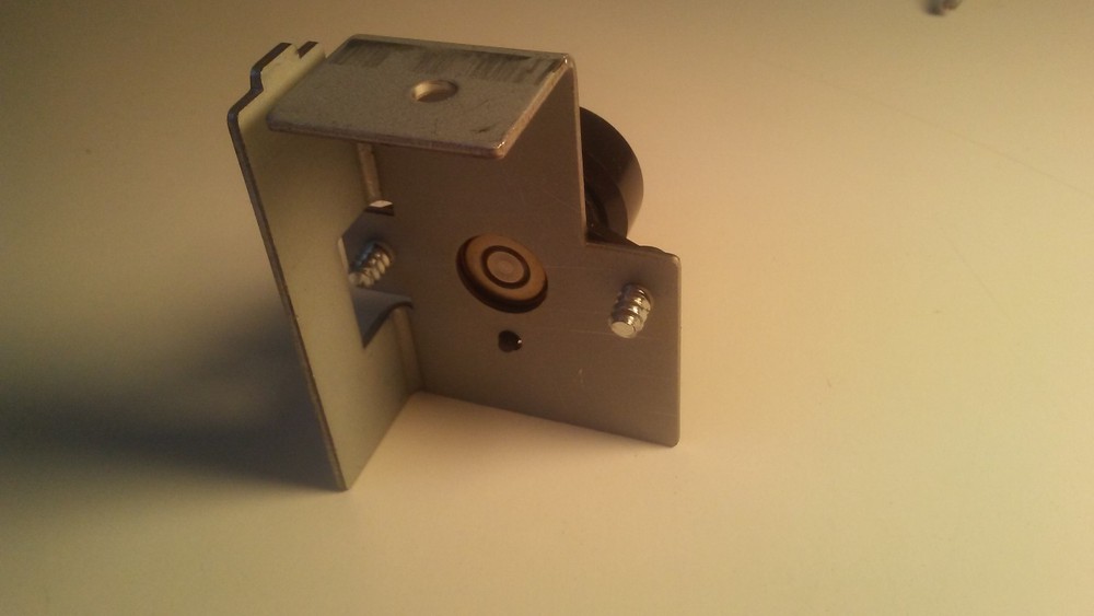 OCE COLORWAVE 600 BRACKET BUFFER ASSY, LEFT