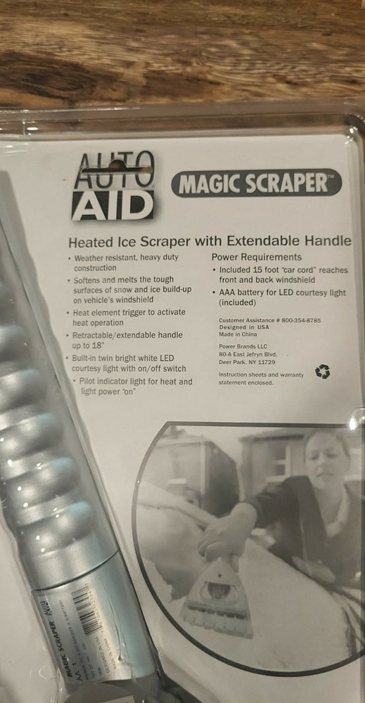 Auto Aid Magic Heated Ice Scraper w/ Extendable Handle