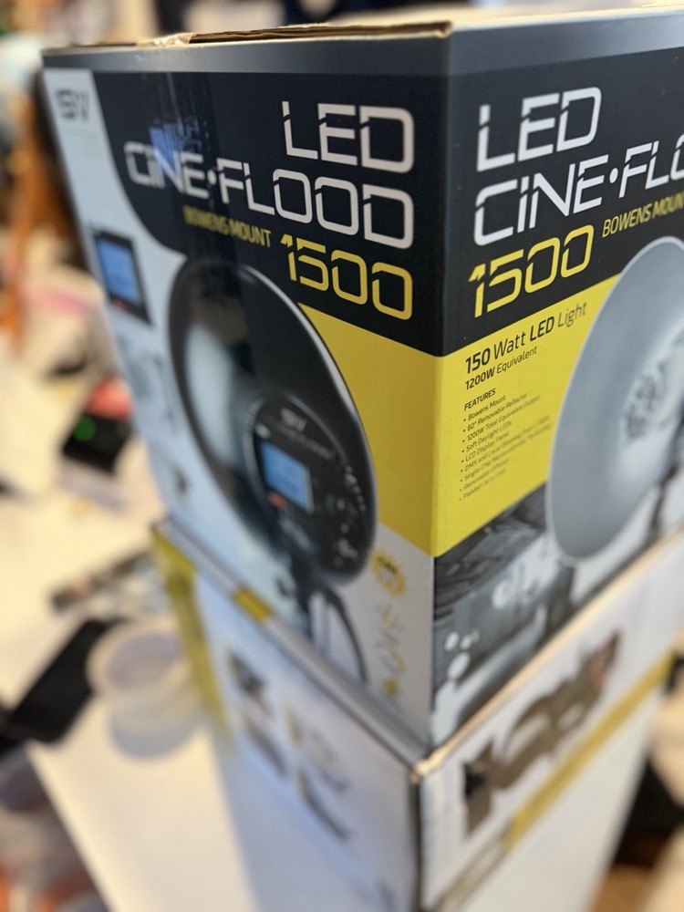 Smith- Victor Light Combo Lighting