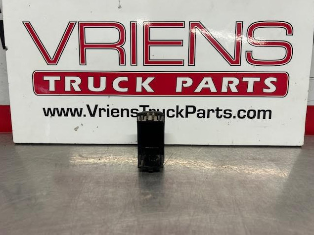 KENWORTH S67-1034 PLUG-DASH SWITCH