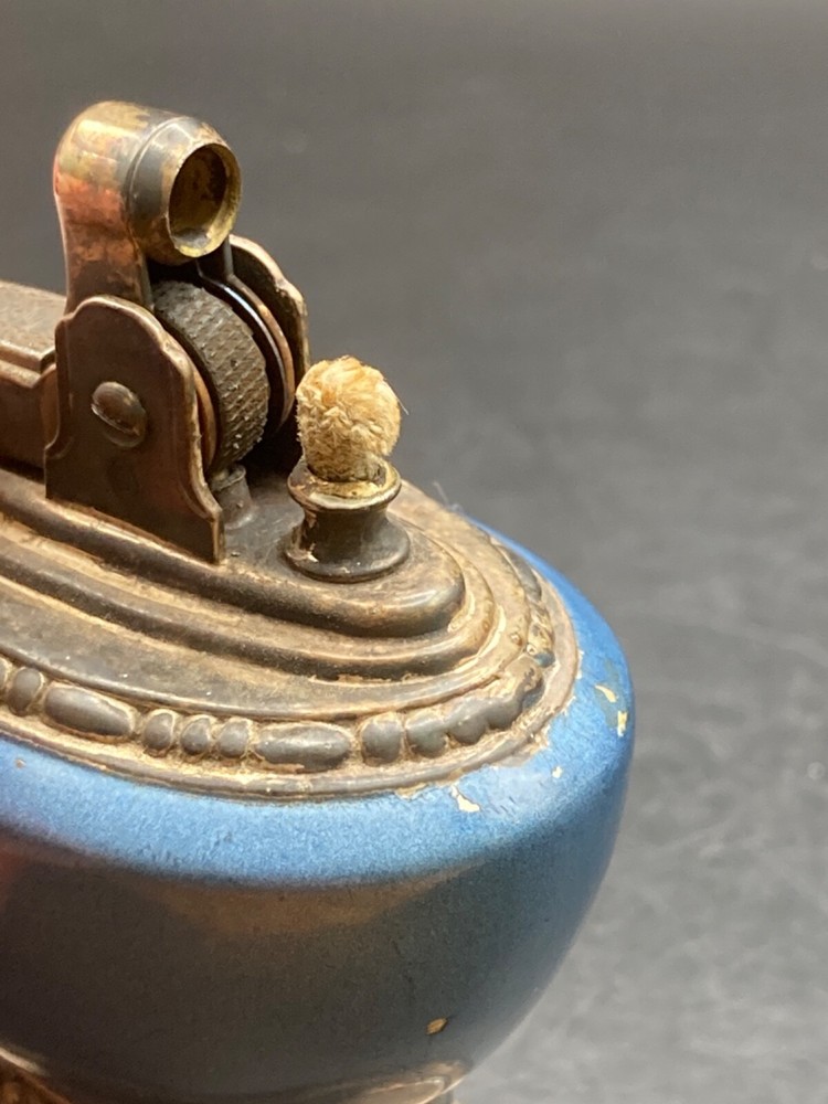 Vintage Ronson Leona Blue and Chrome Table Lighter