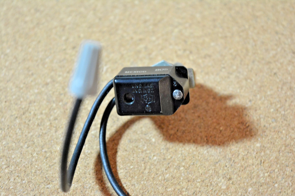 Micro Vu Bench Top Optical Comparator Original On Off Switch