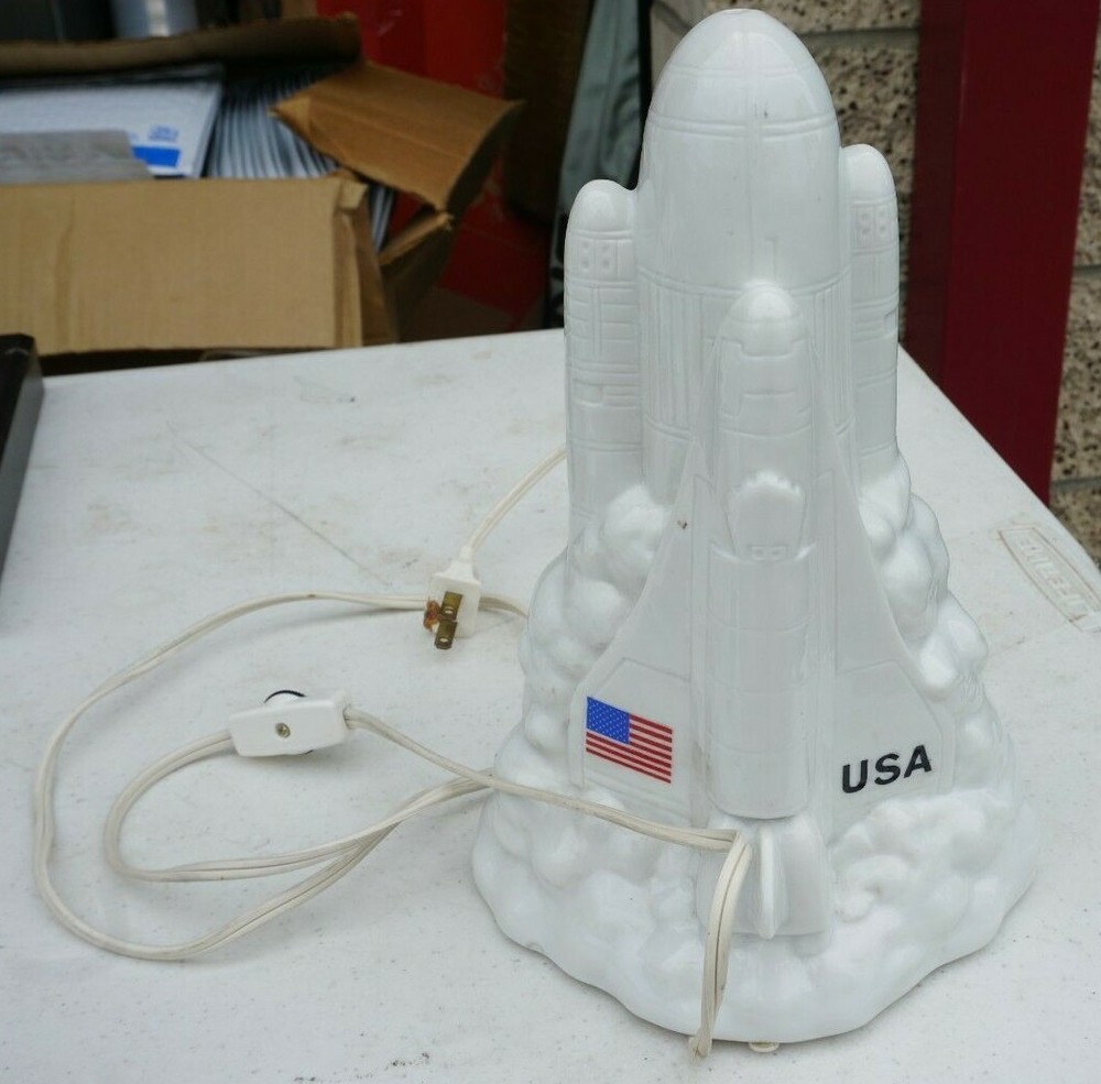 VINTAGE RARE SPACE SHUTTLE w/ ROCKET LAUNCH WHITE CERAMIC LIGHT LAMP JAPAN NASA