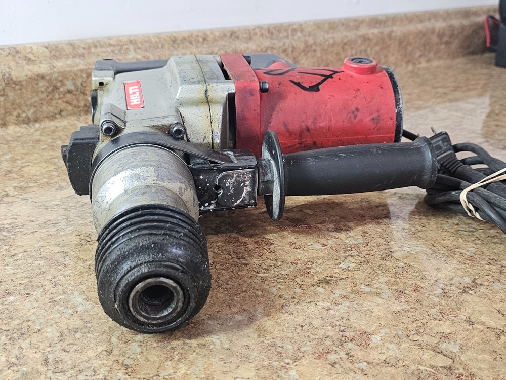 HILTI GS-CE-EMC Rotary Hammer Drill w/ Chisel Function Pre-owned w/ Case