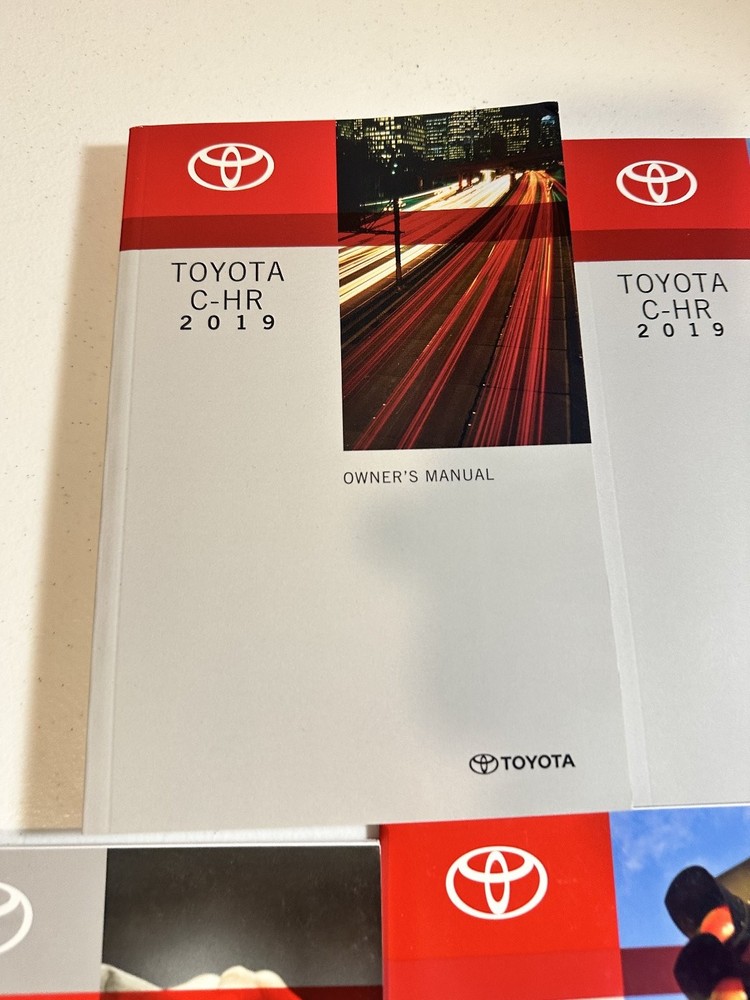 2019 Toyota C-HR Owner's Manuals Set
