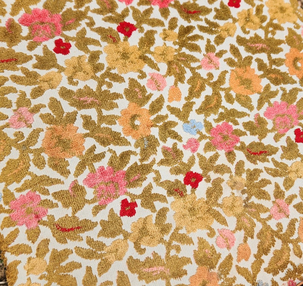 MCM Craddock Refinished Walnut Scissor Leg Table and 6 Chairs