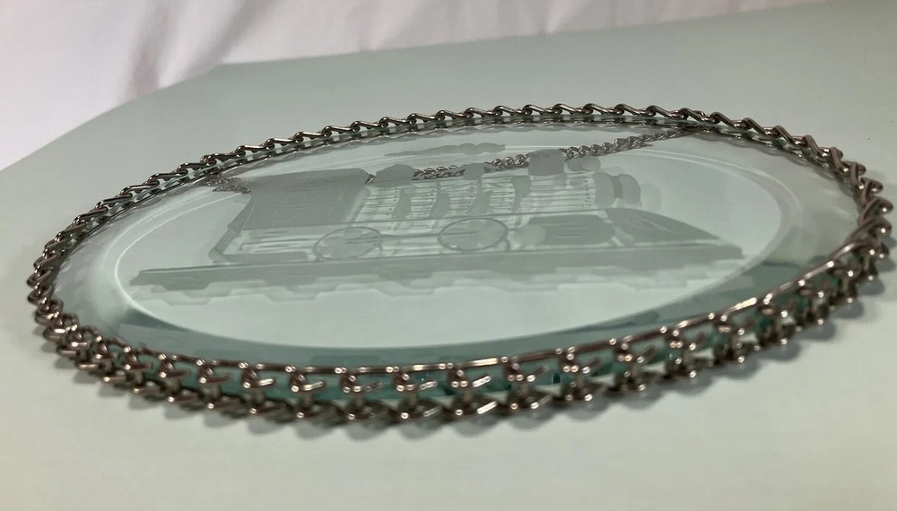 Clear Beveled Etched Glass Suncatcher Train Engine Chain Frame Window Art Oval