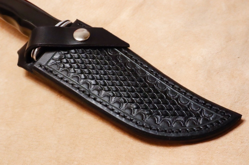 Custom Black Leather Sheath for Buck 119
