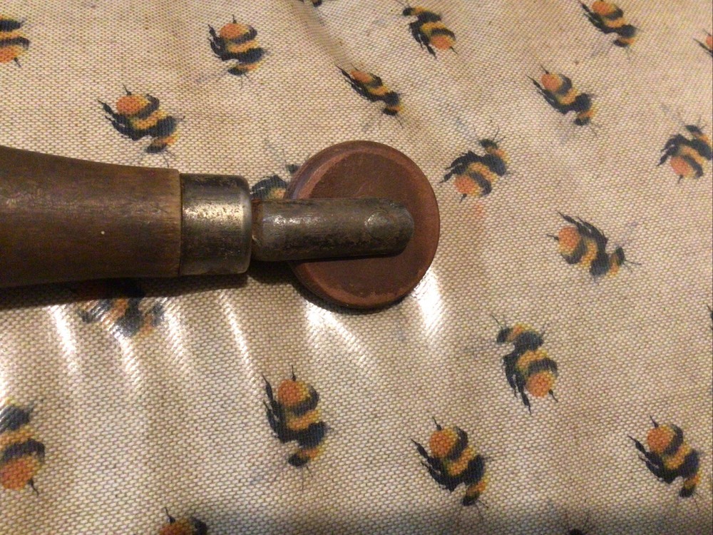 Vintage Harvey Frost Vulcaniser roller