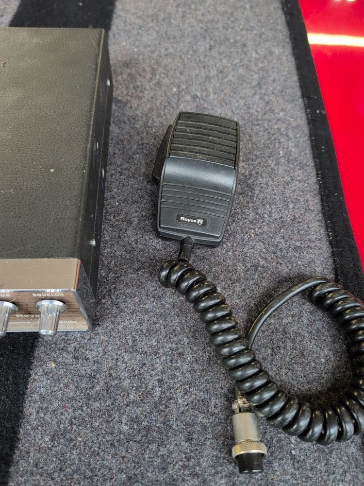 Royco Model 1-673 CB Radio Untested .