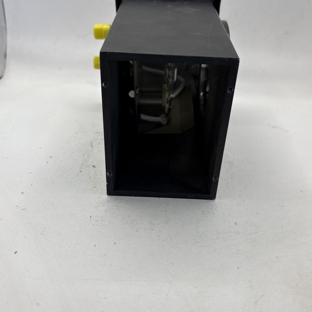 Oriel Corporation Light Source Lab Equipment