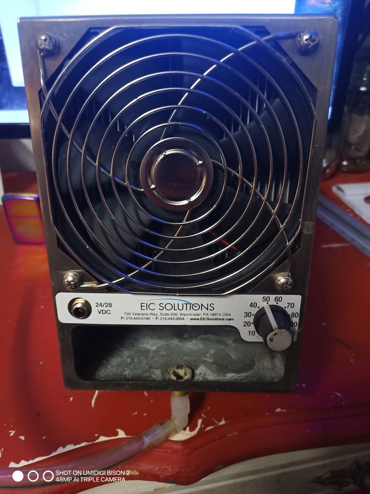 EIC Solutions AAC-120-4XT-DC Thermoelectric Air Conditioner