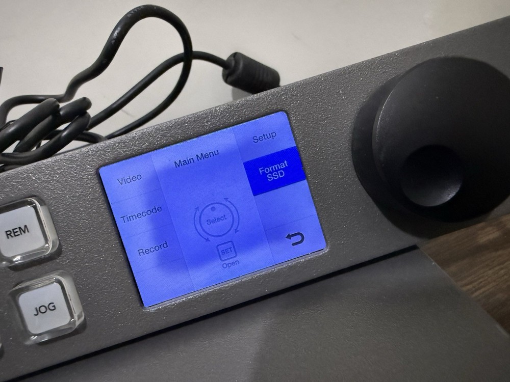 Blackmagic Design Hyper Deck Studio (Lcd Screen Has Blemishes)